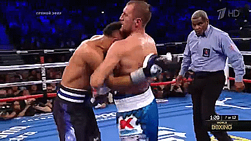 Kovalev's reluctance to fight in close 4.gif